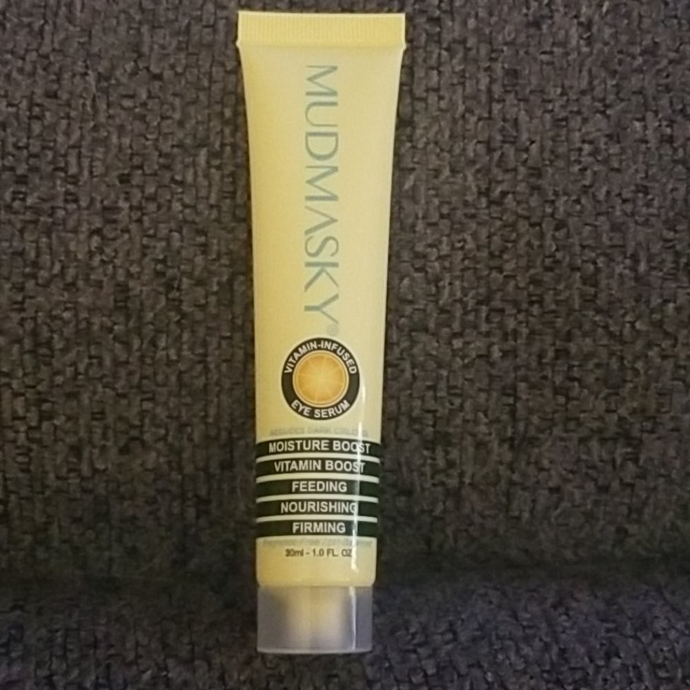 Mudmasky vitamin infused eye serum